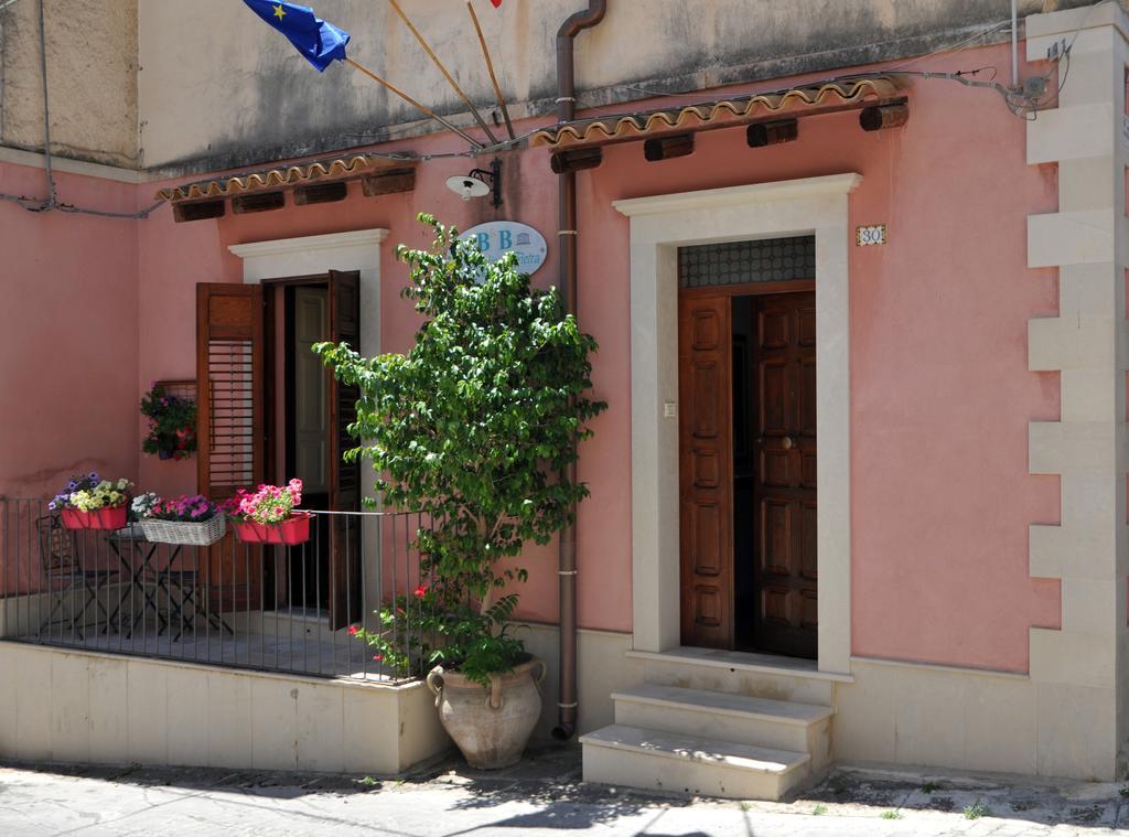 مبيت وإفطار نوتو Il Giardino Di Pietra المظهر الخارجي الصورة